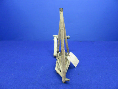 Mooney M20J Main Gear Strut LH P/N 520022-501 (1121-563)