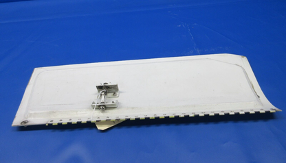 Beech King Air 200 Main Gear Door RH OTBD LH INBD P/N 99810030-4 (0224-1369)