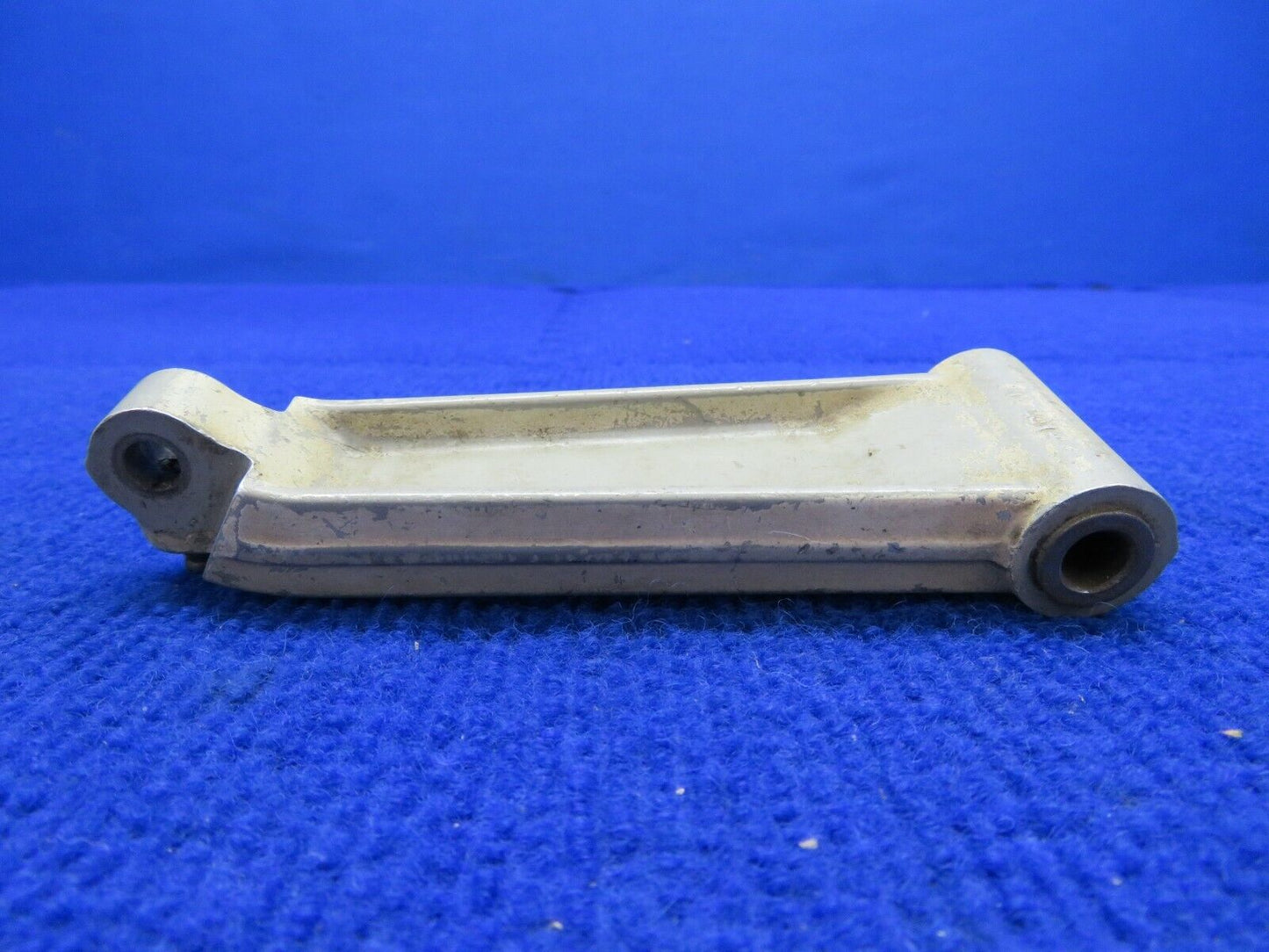 Cessna Lower Torque Link Casting Number 0543034-498 (0122-639)