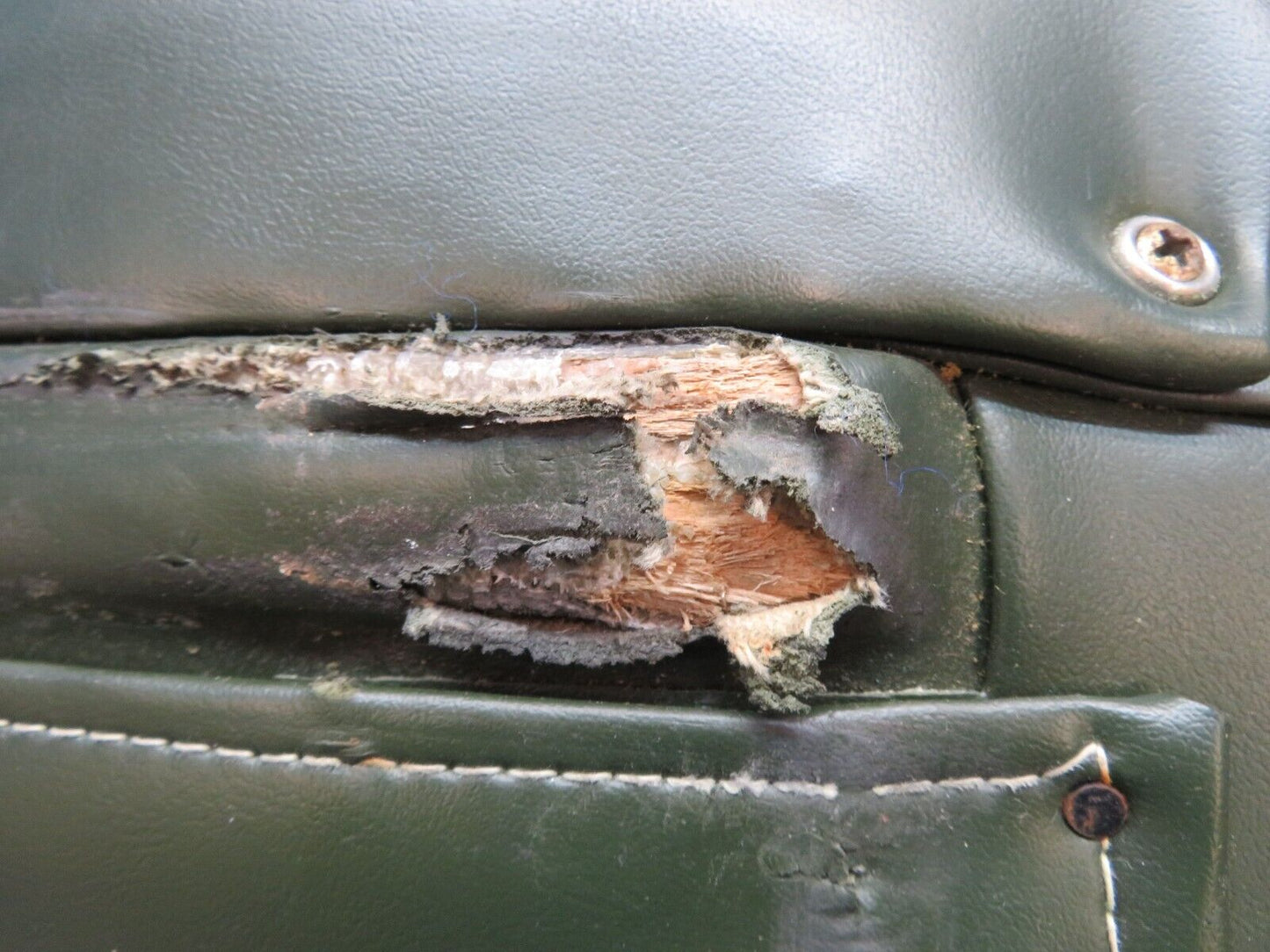 Bellanca 17-30 Viking Bucket Seat Assy Pilot or Co-Pilot P/N S-1 (0822-19)