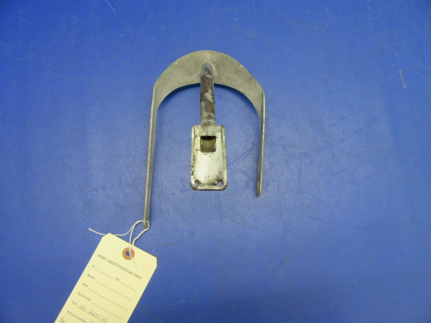 Beech Bonanza Nose Wheel Scraper P/N 35-825175 (0821-461)