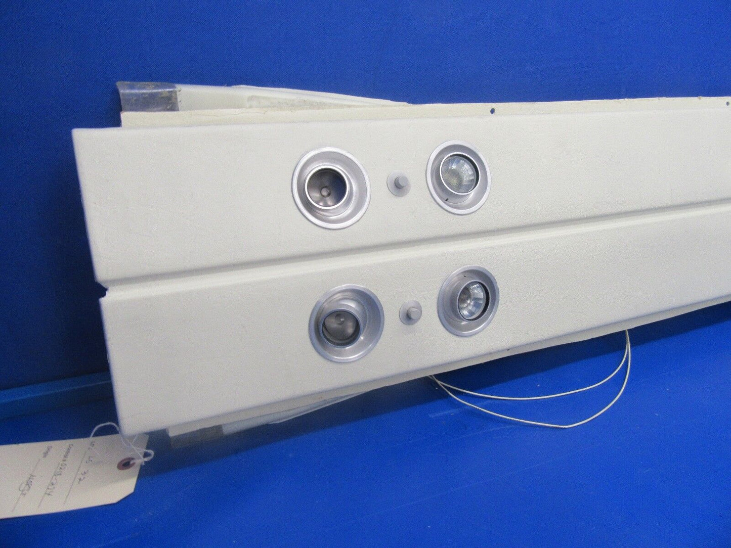 Beech Baron 58P Panel Headliner Outlet Duct Air & Light 58-530173-1 (0218-274)