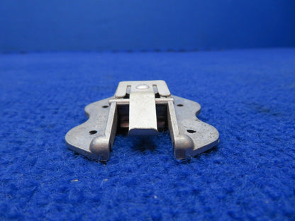 Piper Latch Assy P/N 4138116 NOS (0822-543)