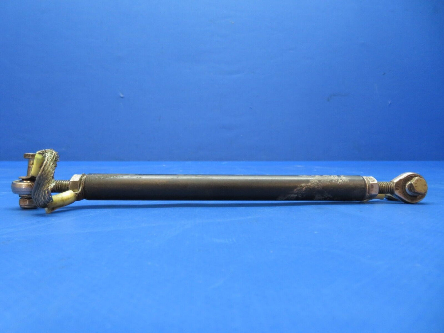 Diamond DA-42 Control Rod Assy Aileron 6-5/8" P/N PR1-16x0, 5-8-0170D (0623-504)