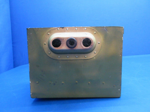 Beech 95-B55 Baron Battery Box Assy w/Lid P/N 002-400001-57 (0523-1102)