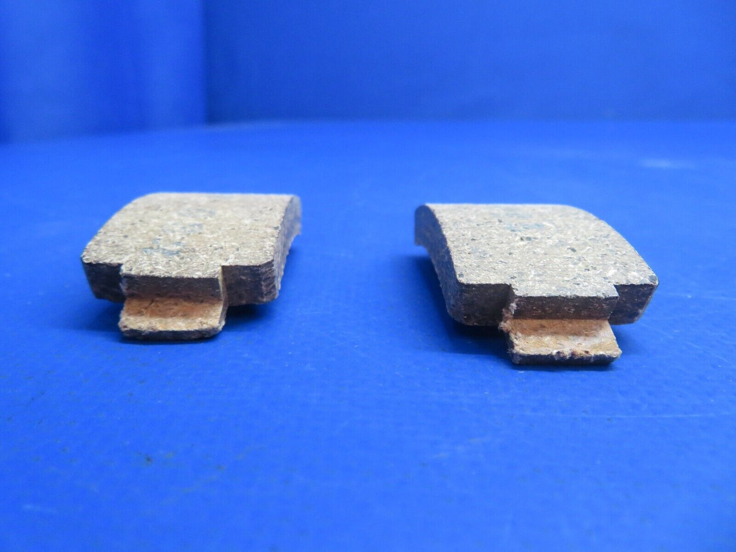 Piper Brake Block P/N 750-033, B27-59-1 LOT OF 2 NOS (1122-572)