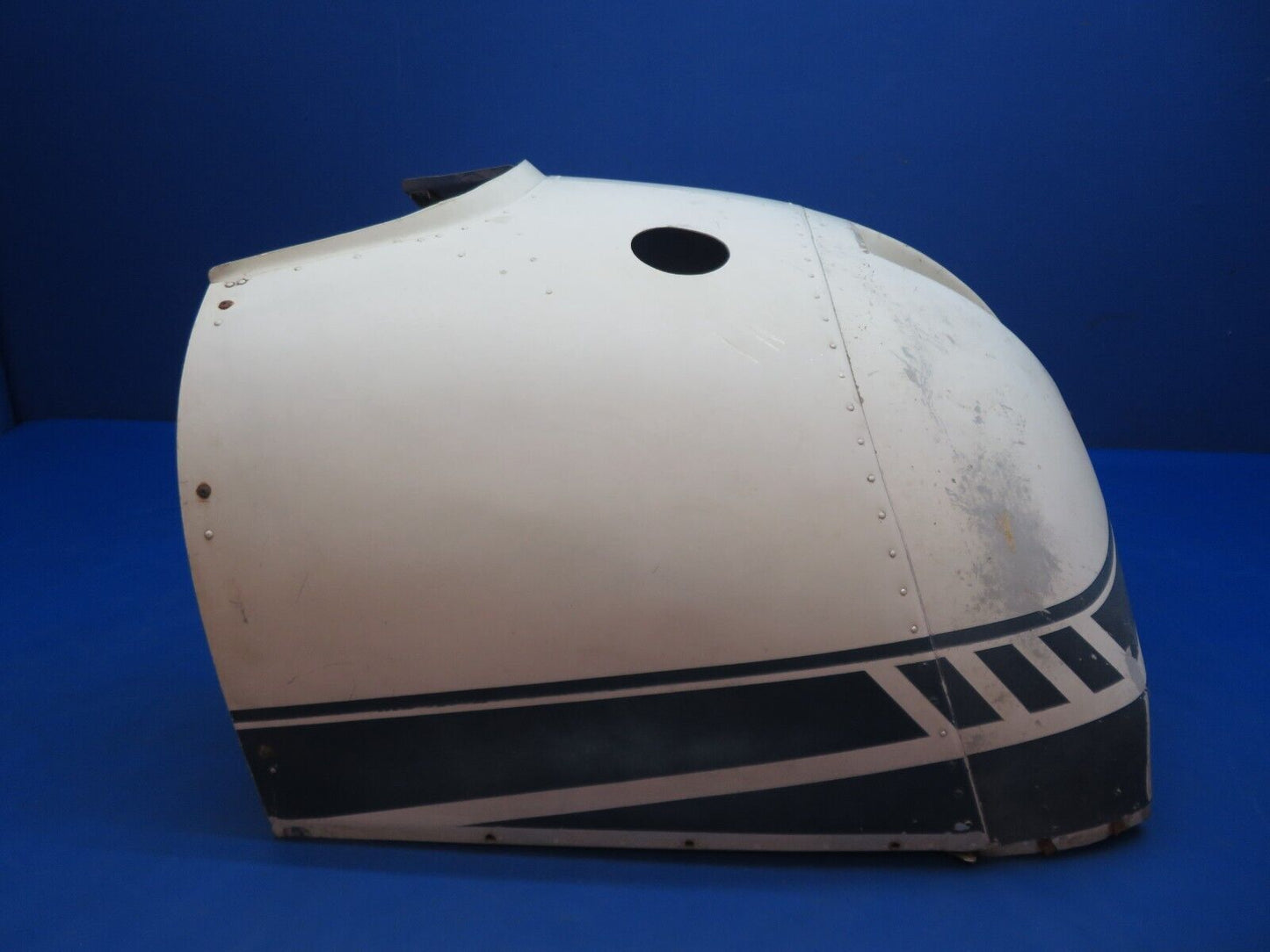 1973 Cessna 150 / 150L LWR Engine Cowl Assy P/N 0452010-201 (0823-512)