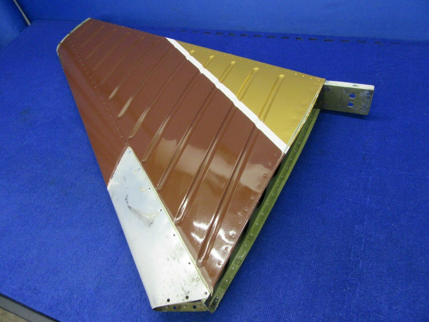 Piper PA-28 / PA-28R Vertical Stabilizer / Fin P/N 66975-03 (0422-222)