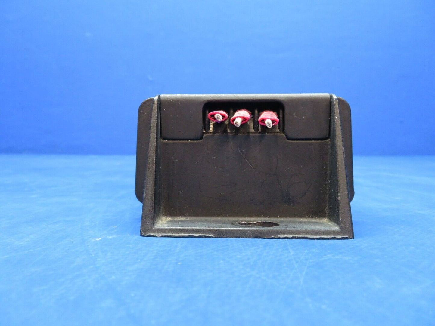 King KA-39 Voltage Convertor 28V P/N 071-1041-01 (1223-1006)