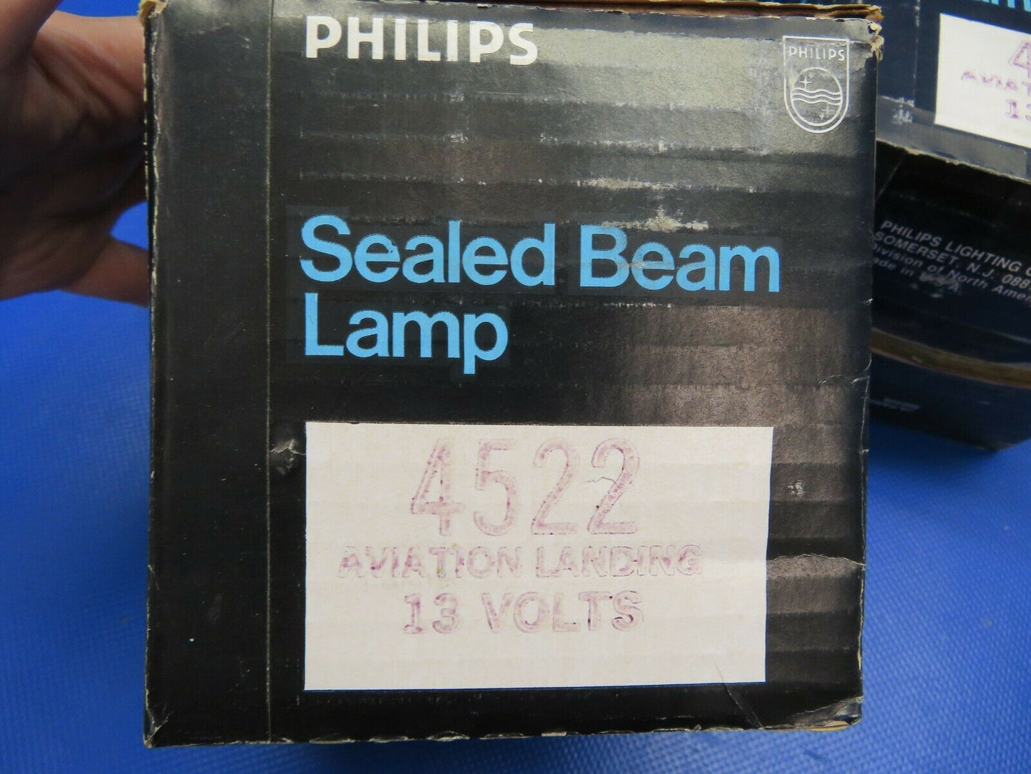 Philips / GE Sealed Beam Light 13V 250 Watts NOS Model 4522 LOT OF 7 (0621-855)