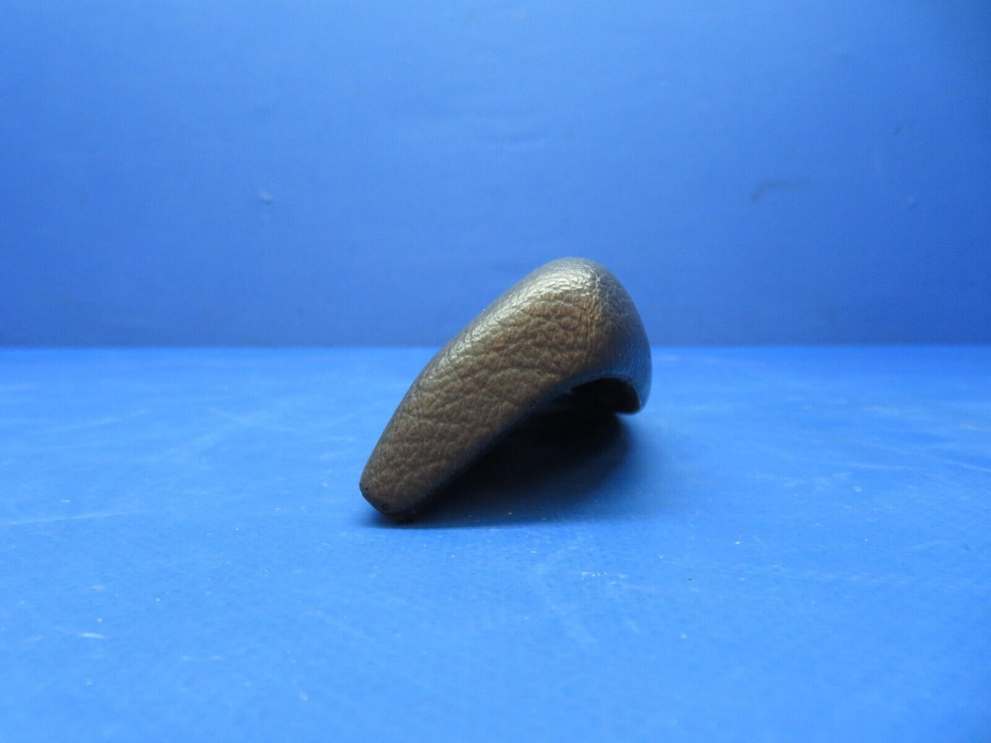 Diamond DA-42 RH Arm Rest P/N DA4-2510-00-92 (0623-486)