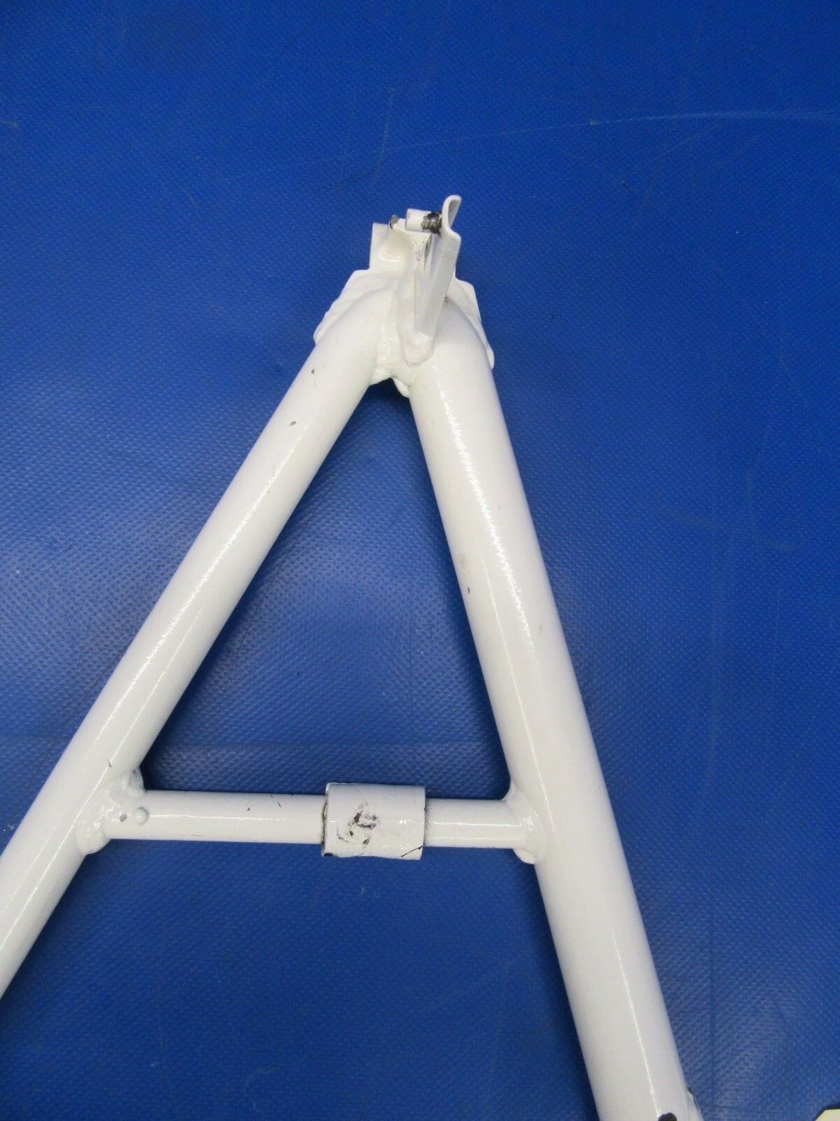 Beech Baron Brace & Leg Assy Nose Gear Retract 002-820018-3 WELDED (1118-06)