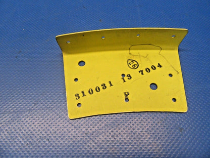 Twin Commander Intercostal P/N 310031-13 (0918-47)