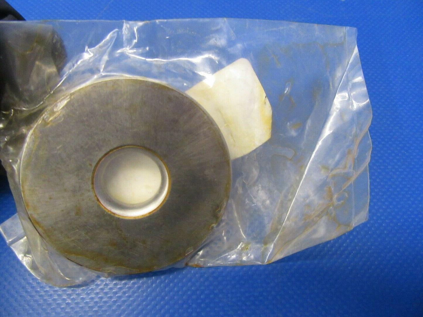 Beech 400 Orifice Nose Gear 128-820042-3 w/ 8130 (0419-247)