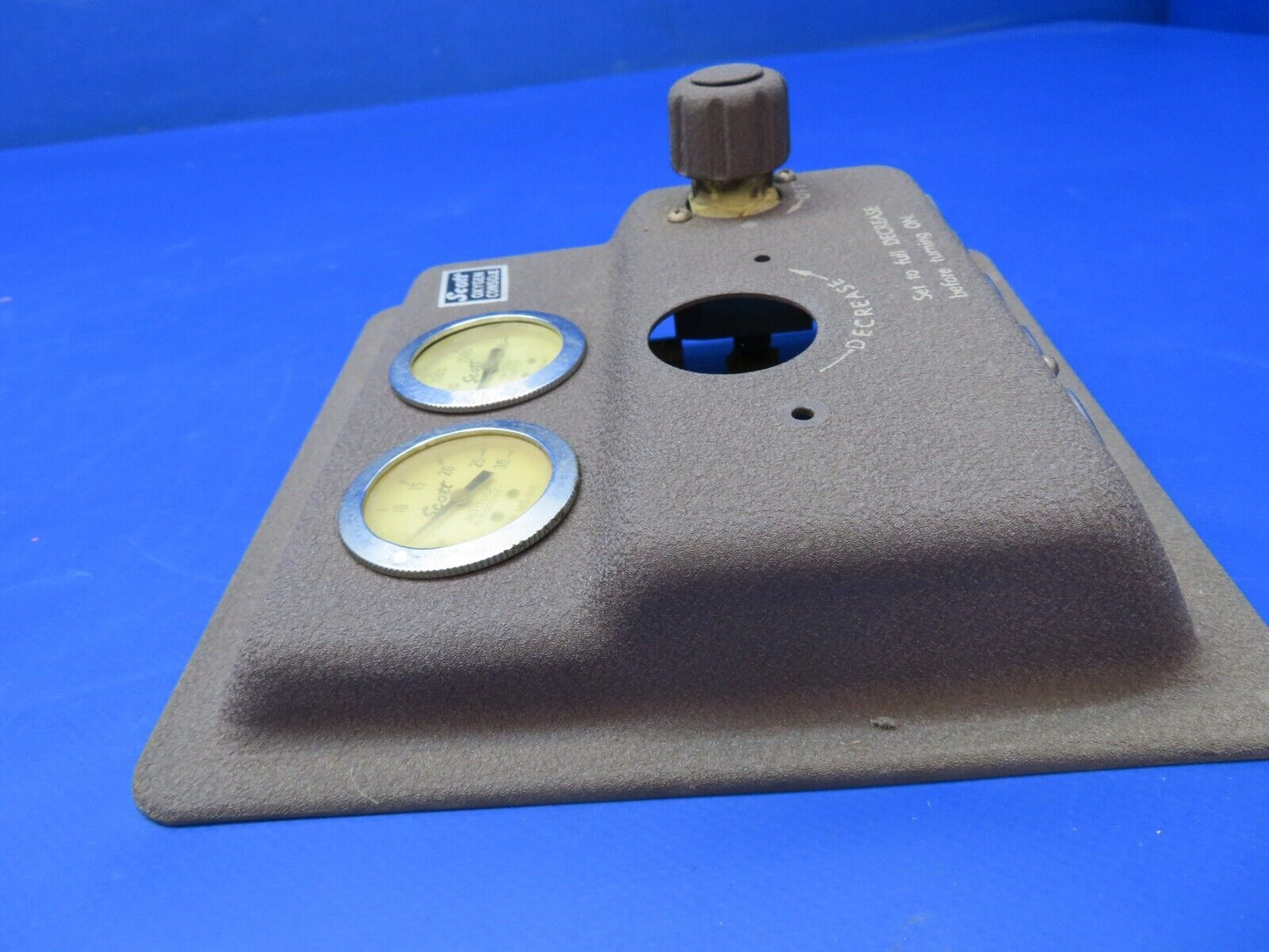 Cessna 310 Scott 8800 Oxygen Console Incomplete (1122-415)