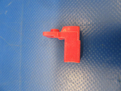 Piper 28 28R 151 161 181 201 28RT-201 31-350 32 Receptacle 758-369 NOS (0519-42)