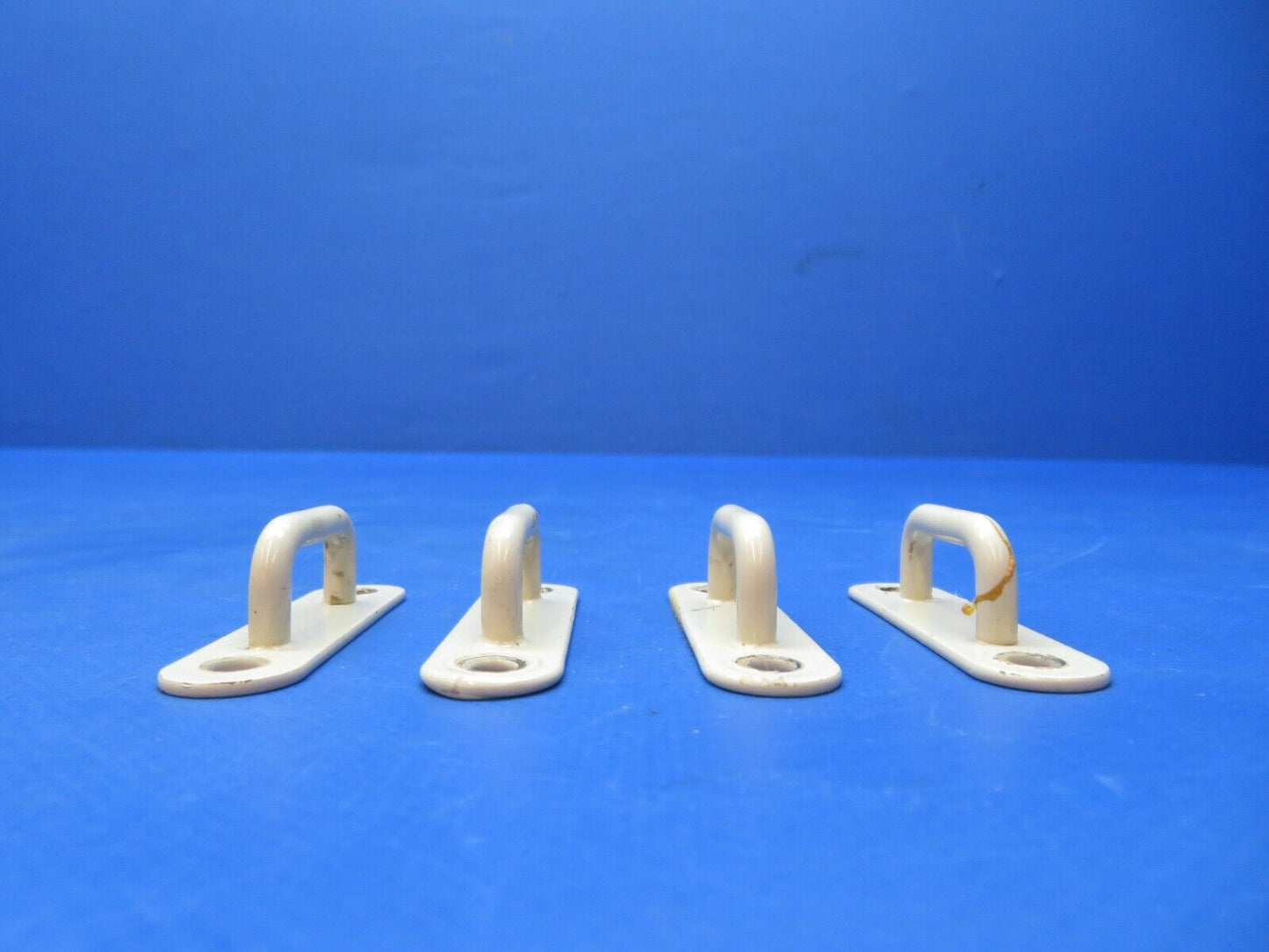 Diamond DA-42 D-Plate Baggage Net P/N DA4-2500-60-00_1 LOT OF 4 (0623-419)
