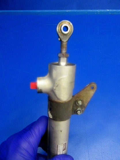 Low Time Cessna 177RG Actuator Nose Gear P/N 2043025-8 (0718-164)