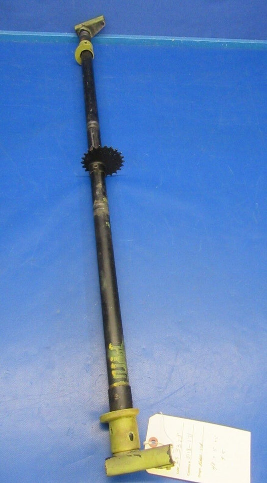 Piper PA-28-140 Flap Torque Tube P/N 62705-000 (1018-171)