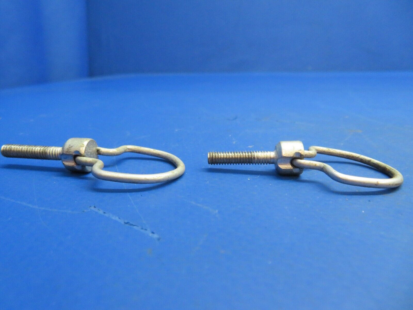 Piper PA-28R-201T Stud Assy Coat Hanger P/N 487-629 LOT OF 2 (1122-756)