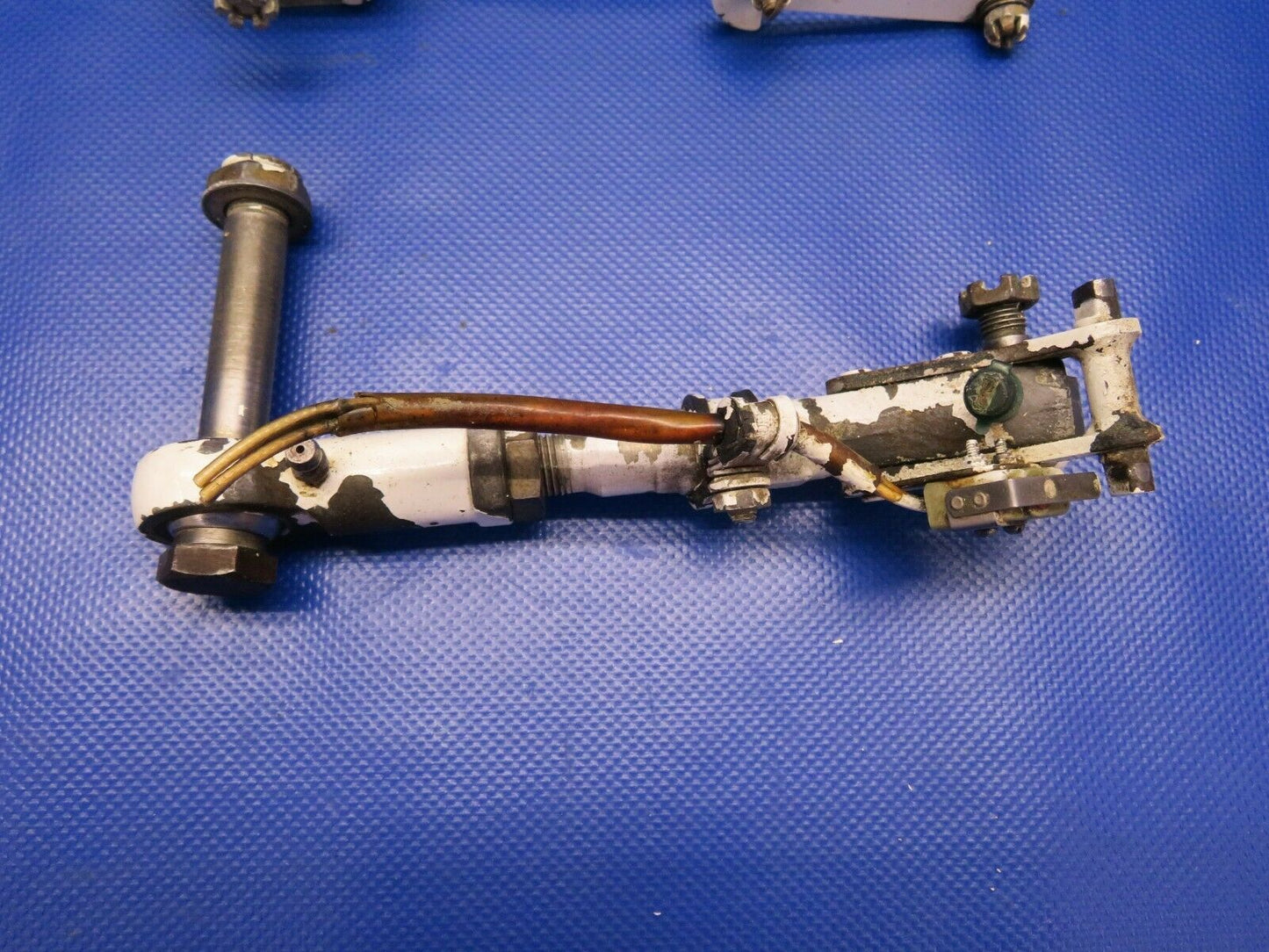 Piper PA-32R-300 Lance Truss & Link Assy Main Gear LH P/N 67025-05 (0121-303)