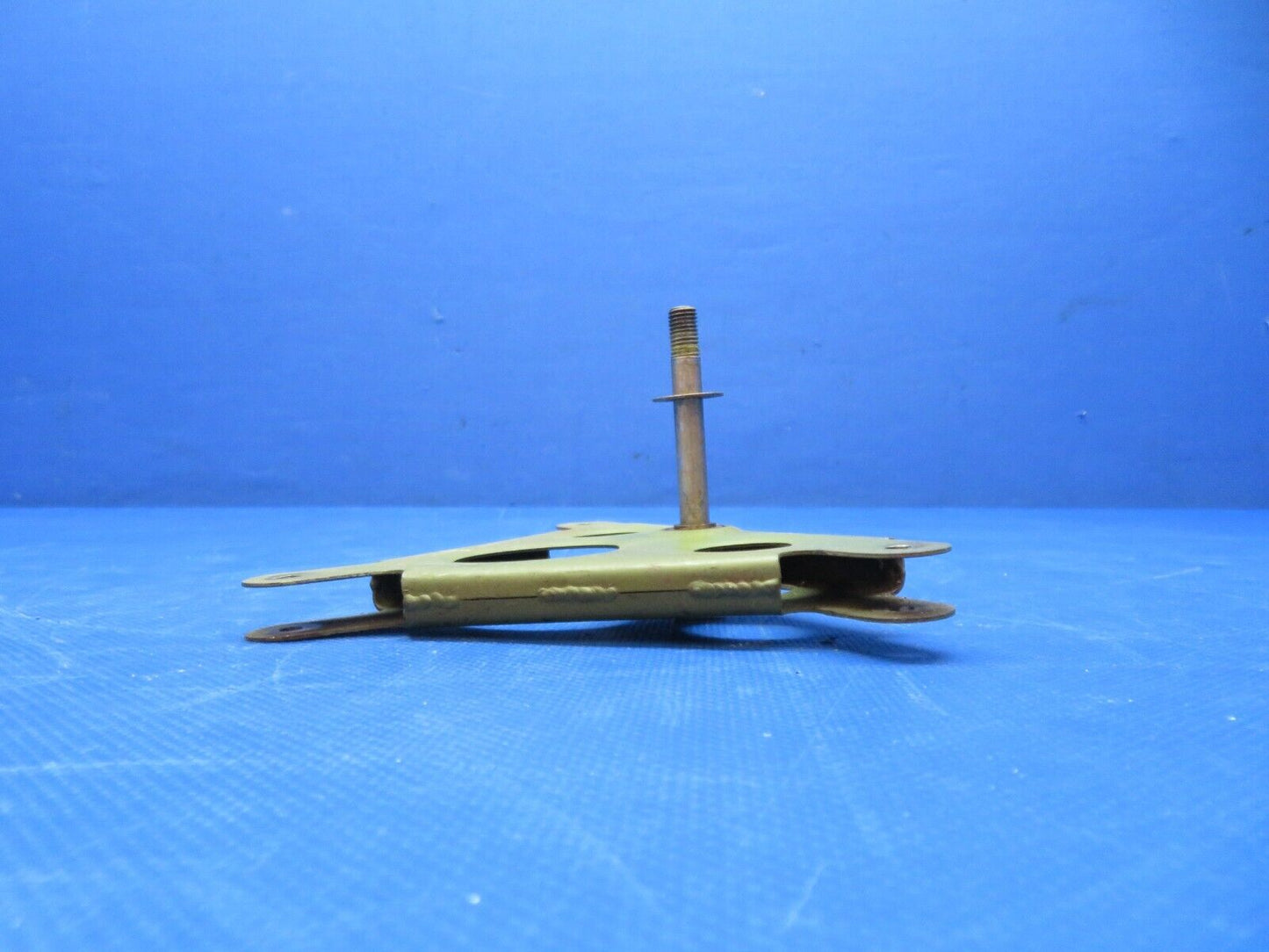 Grumman Yankee Trainer AA-1B Bellcrank Assy Control Column 603068-501 (0224-134)