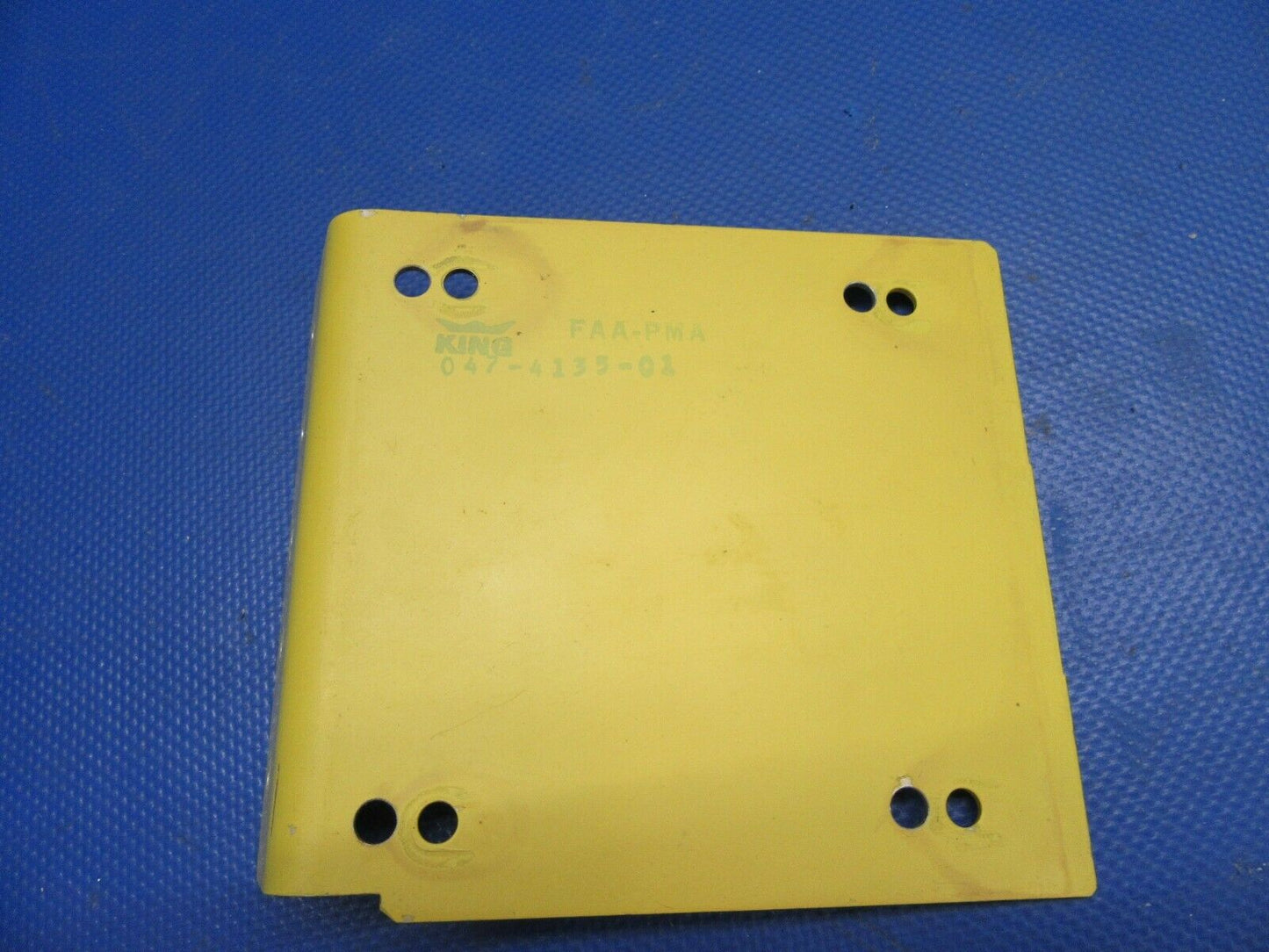 King Auto Pilot Mount Bracket P/N 047-4135-01 (0821-541)