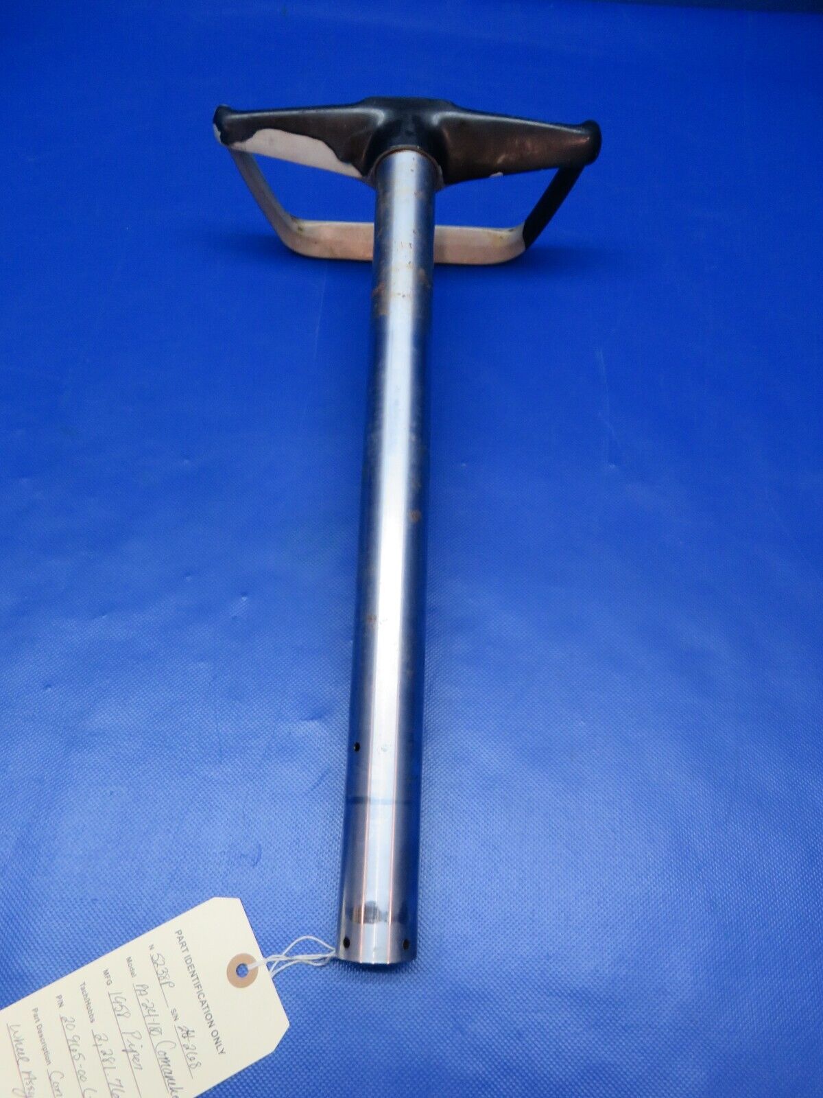 Piper PA-24-180 Comanche Control Wheel LH / RH P/N 20965-00 (1223-269)