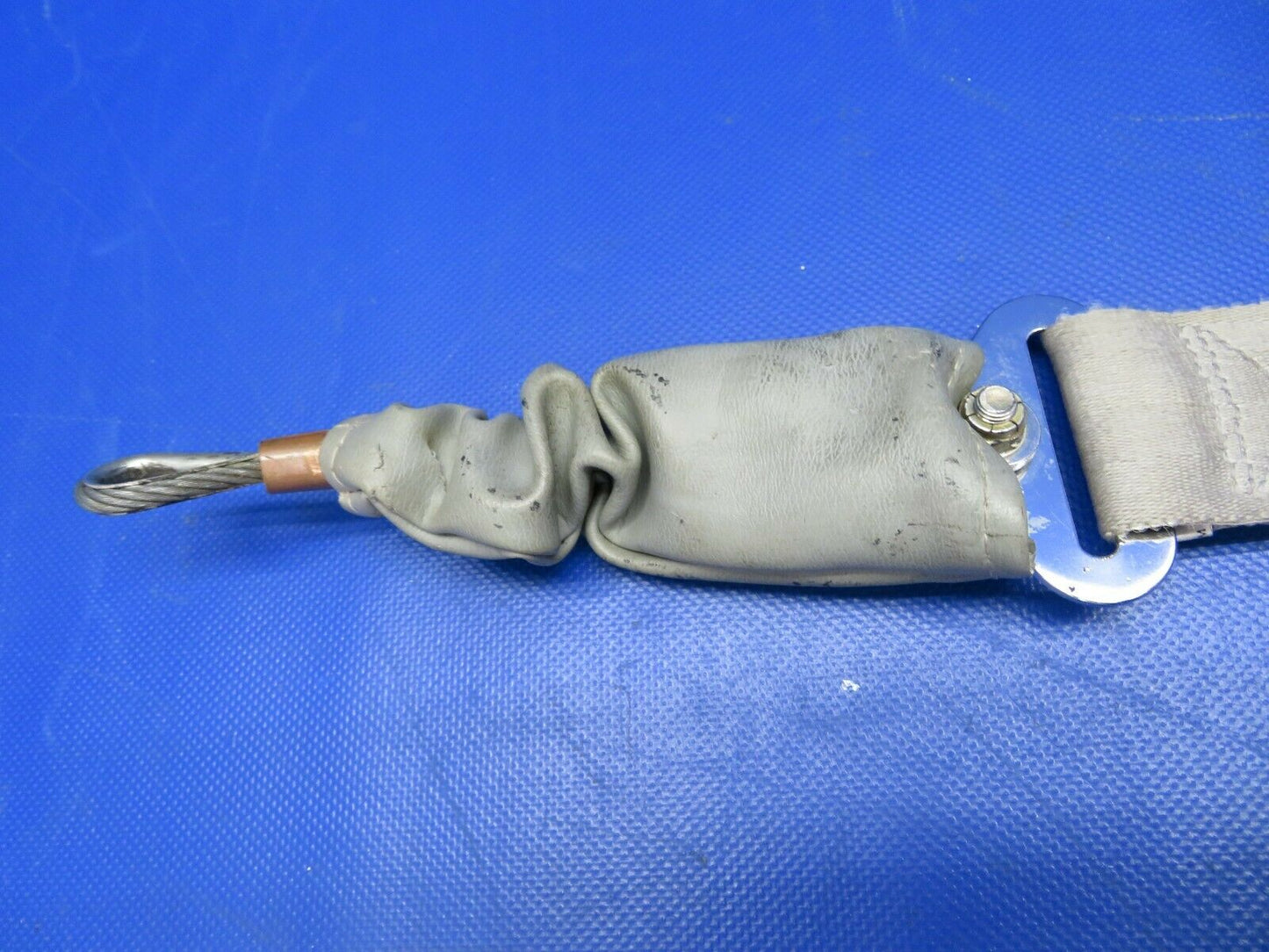 Piper Seneca II Lap Belt P/N 9600-22 Light Gray (1119-238)