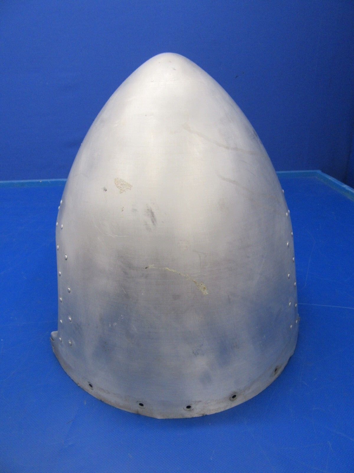 1956 Cessna 310 Hartzell Spinner P/N 0850311-1 (1118-125)
