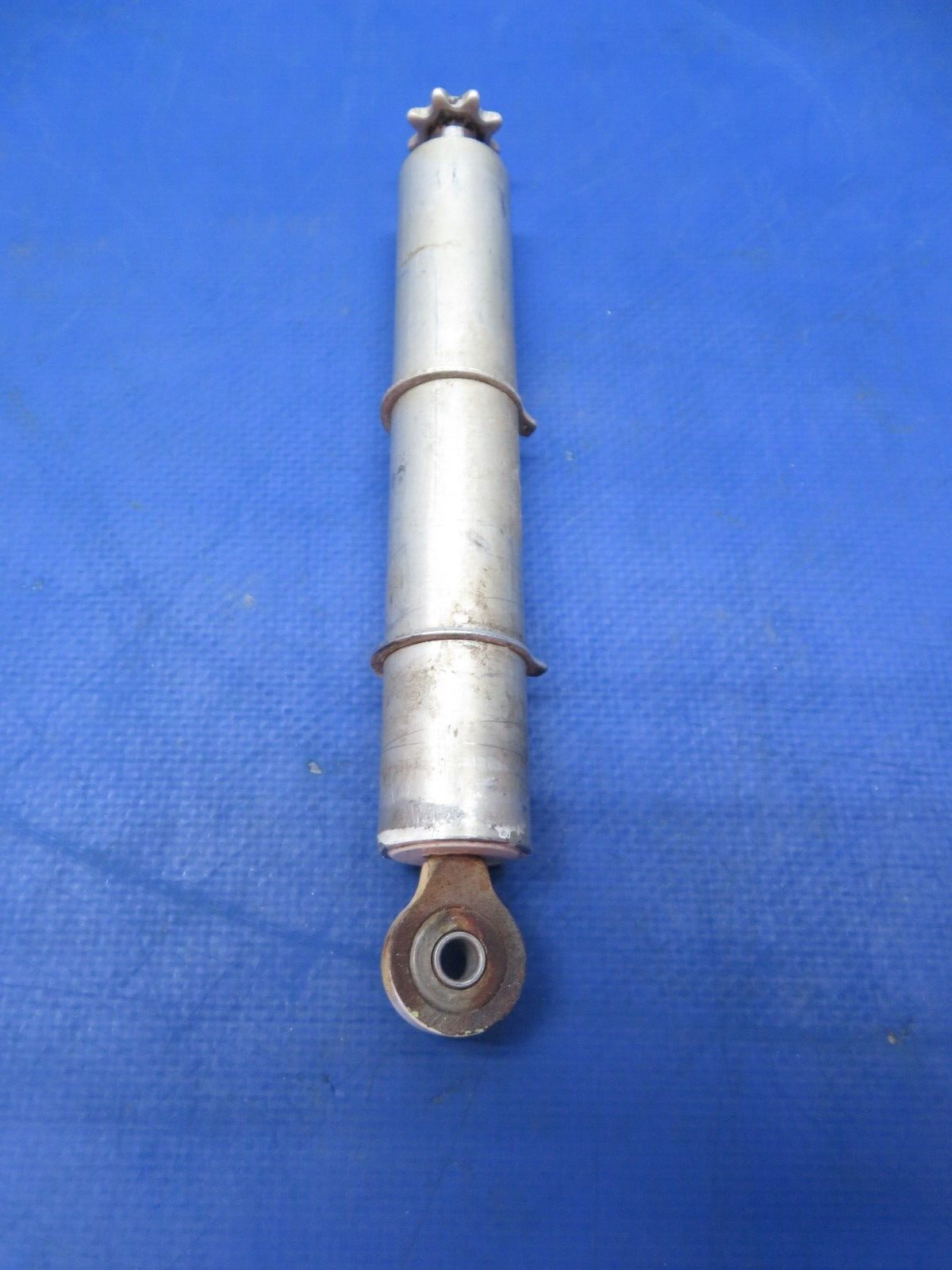 Cessna 310 / 310I Elevator Trim Tab Actuator  w/ Guard P/N 0310293-2 (1023-179)