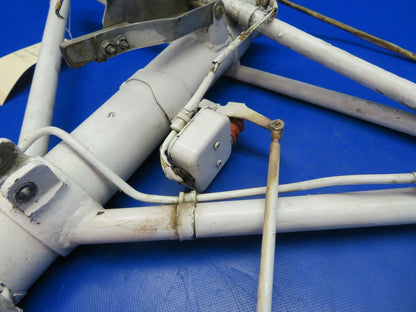 Beech Baron 95-A55 Truss Assy Main Gear LH P/N 95-810010-7 (0420-352)