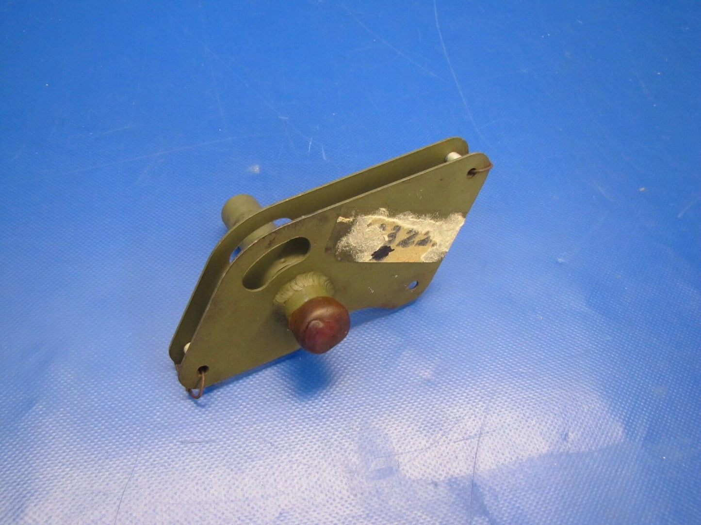 Cessna 150 172 Bellcrank Assy Aileron LH P/N 0523223 (0517-103)