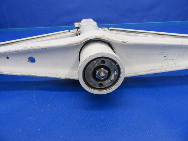 Beech Baron 55 / 58 Main Landing Gear RH P/N 95-810002-620 (1217-01)