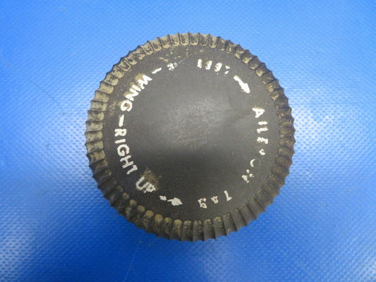 Beech Baron E-55 Knob Aileron Trim Tab Control 50-524124-4 (0120-94)
