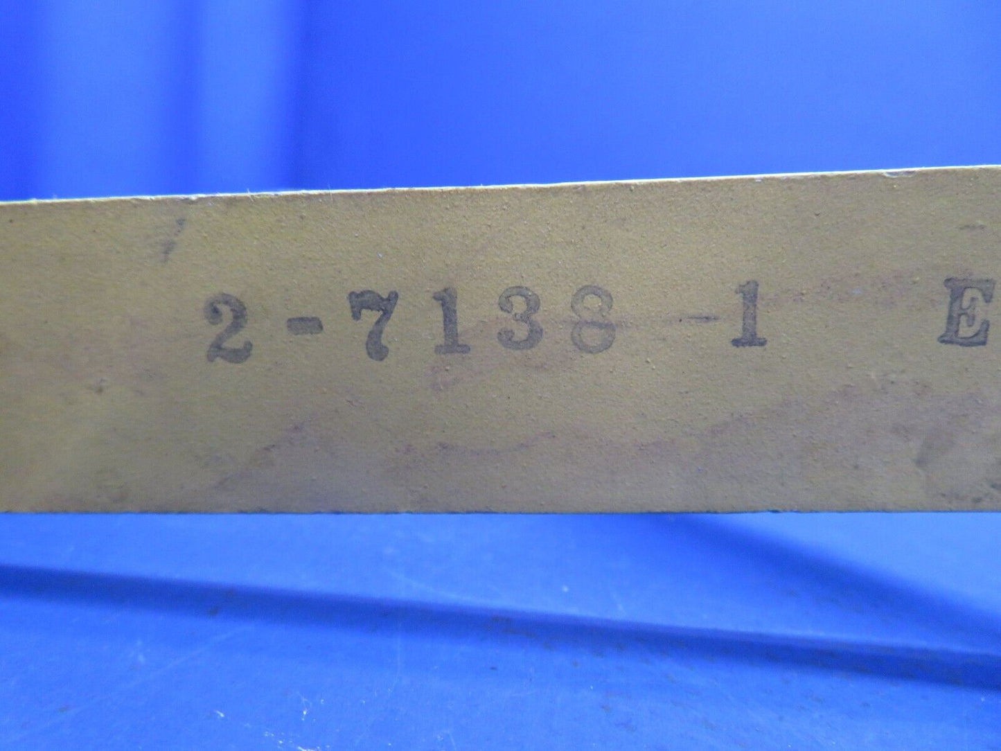 Lake LA-4-200 Idler Assy Elevator P/N 2-7138-1, 2-7138-3 (1222-899)