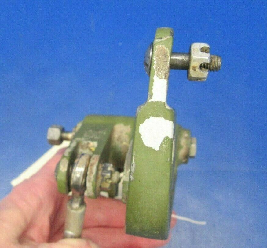 Beech Sierra Arm Assy Aileron Control LH 169-524020-3 & 169-524020-1 (0219-209)