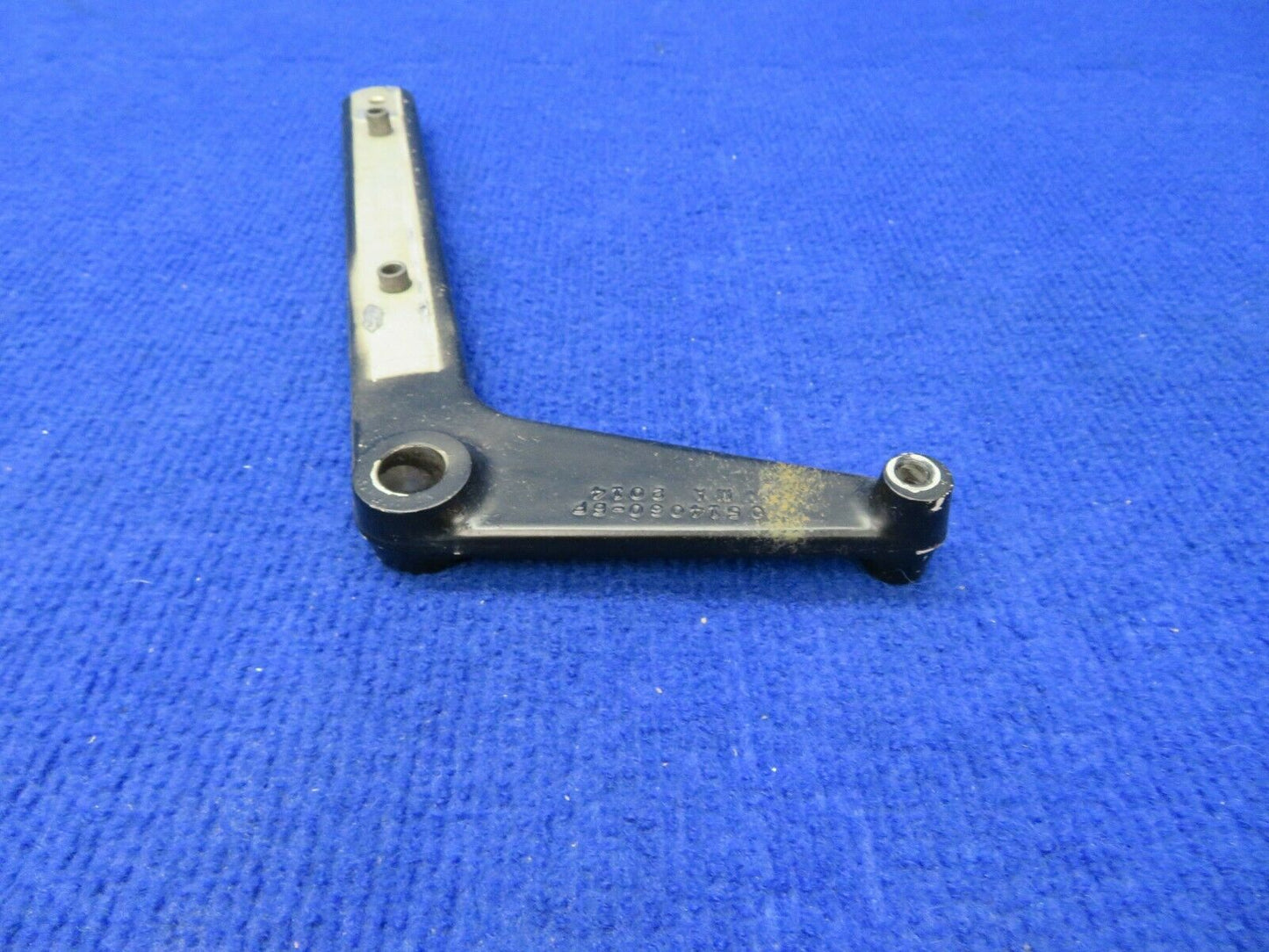 Cessna 210 Bracket Seat Pivot RH P/N 0514060-2 (0422-481)