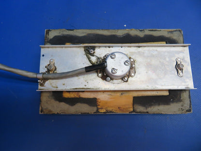 Piper PA-28R-201T Narco ADF-140 Loop Antenna P/N ADF-140 (1122-761)