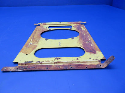 Piper PA-31-350 Speaker & Light Mounting Bracket Assy P/N 44811-00 (1122-384)
