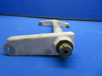 Cessna 210L Torque Tube Assy Nose Gear Door P/N 1217025-1 (0820-476)