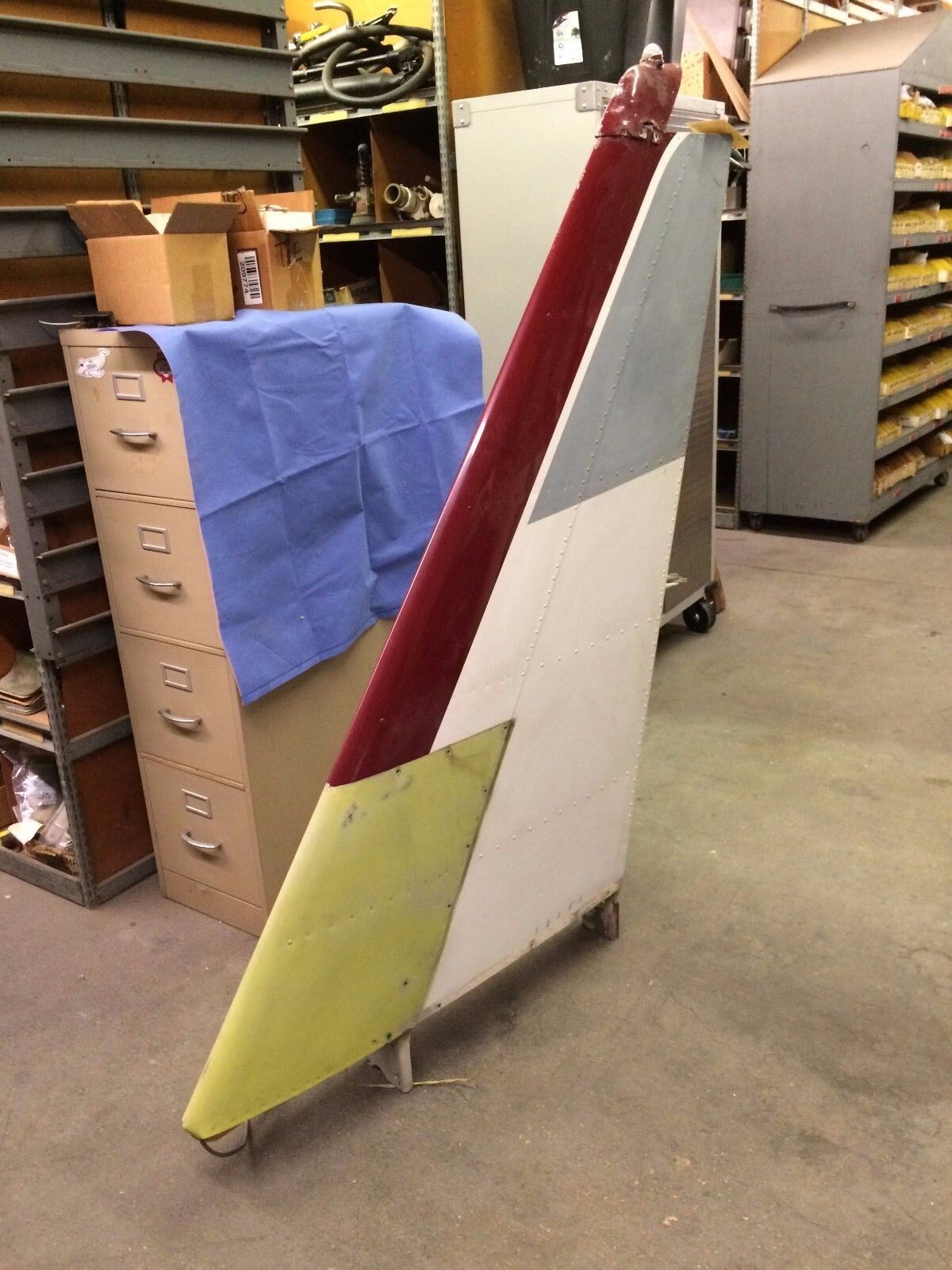 1965 Beech Baron 55 Vertical Stabilizer P/N 96-640000-606 (0117-03)
