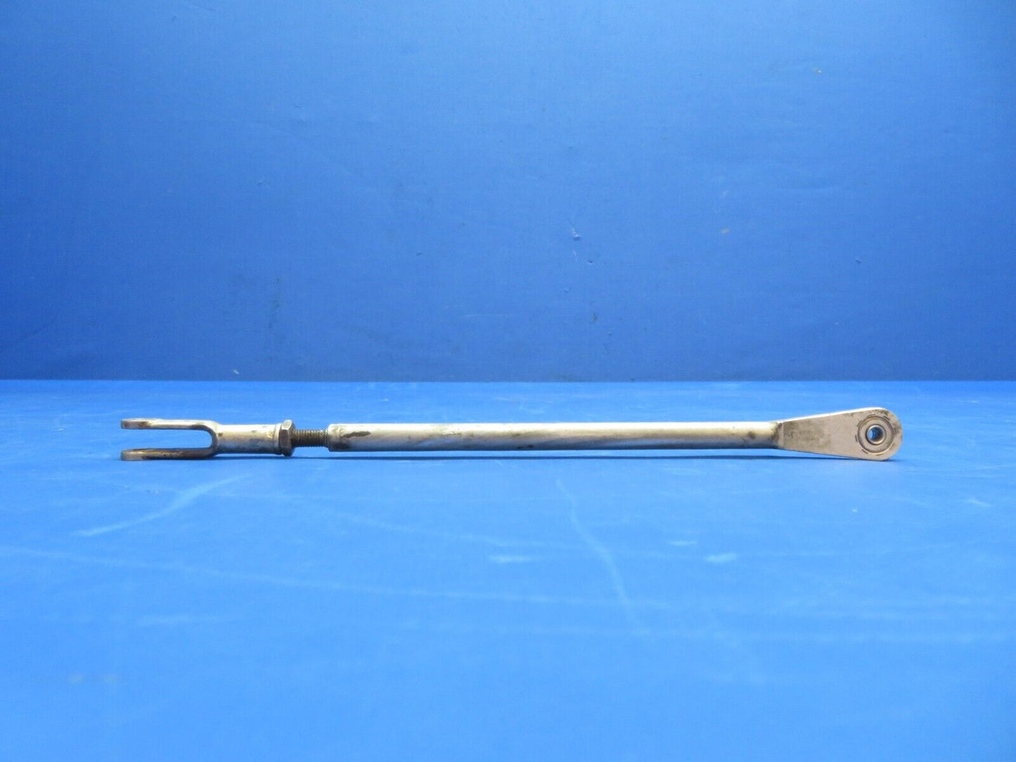 Cessna 310 / 310Q Bob Weight Rod 10-5/8" end to end P/N 0861168-4 (0823-682)