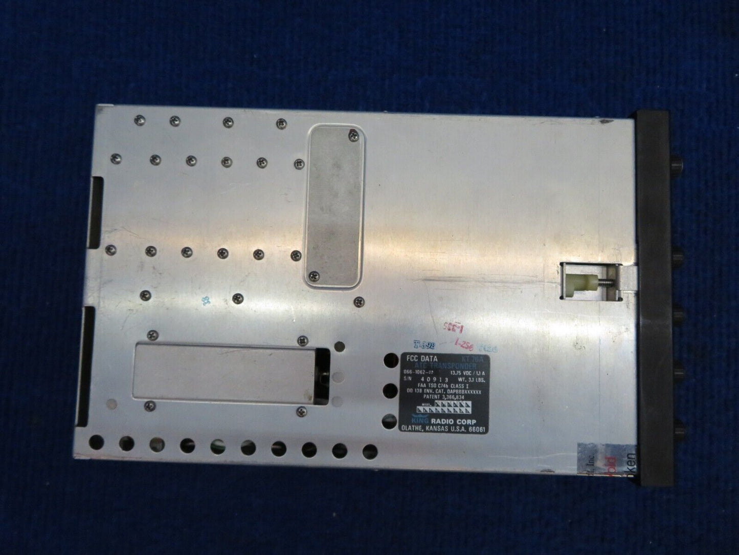 King KT 76A ATC Transponder w/ Tray w/ 8130 P/N 066-1062-00 (0622-841)