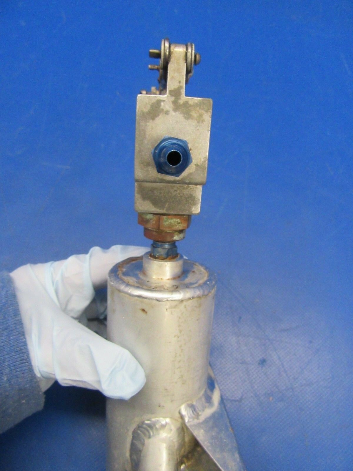 Mooney M20C Parking Brake Reservoir w / Scott Valve P/N 4500, 7116 (1018-242)