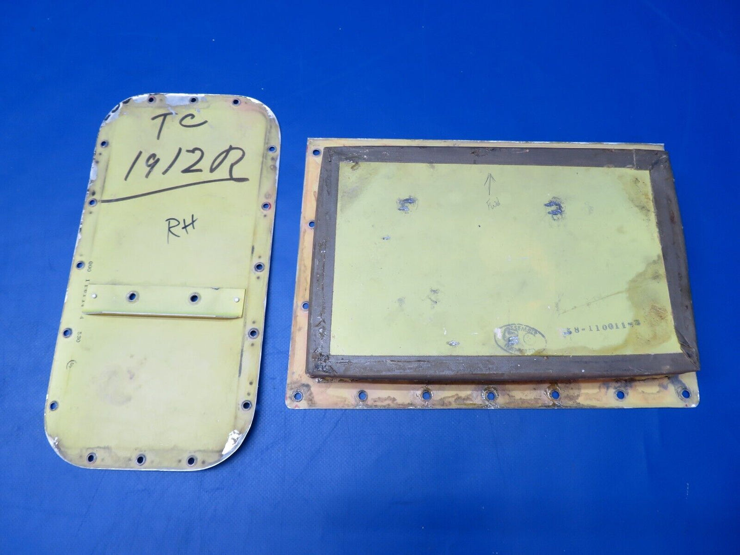 Beech Inspection Panels / Fuel Panels RH Wing LOT P/N 58-110011-2 (0523-653)