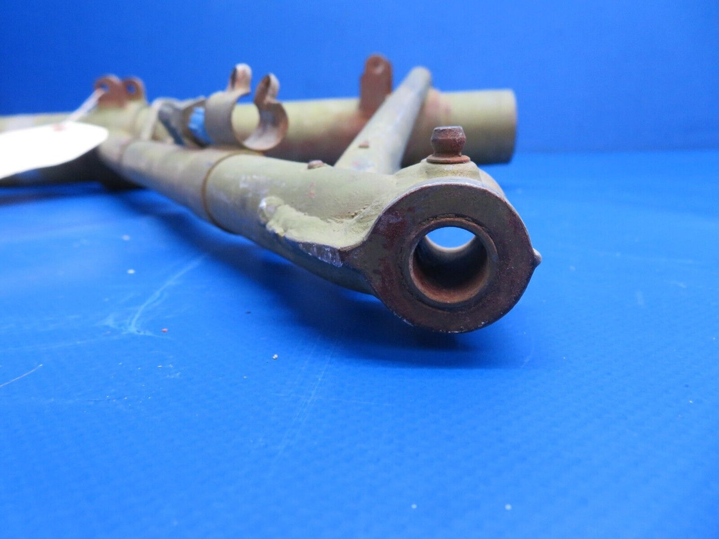 Beech LH Main Landing Gear Upper Shock Strut Truss Assembly (0922-729)