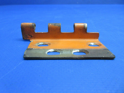 Cessna 188B AGpickup Cabin Door Hinge Half LWR LH & RH P/N 1610017-3 (0723-223)
