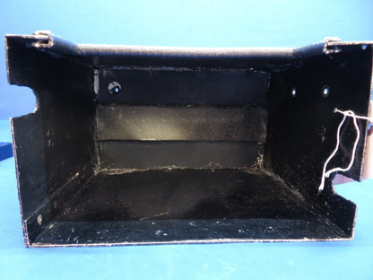 Cessna 120 Battery Box Assy w/ Lid P/N 0412146 (0423-47)