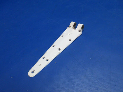 Cessna 401 Upper Hinge Half Cargo Door P/N 5011285-3 (0523-425)
